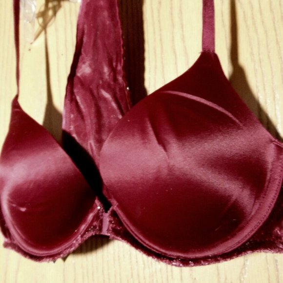 VICTORIA'S SECRET Very Sexy Push Up Bra 32B Red Rhinestone Heavily padded T-back - Picture 2 of 6